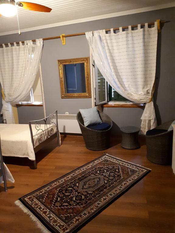 Guesthouse Juric Скрадин Екстер'єр фото